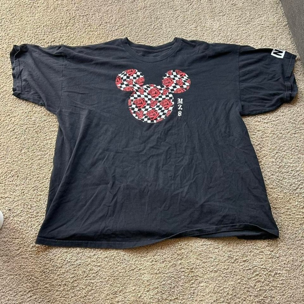 Rare oversized Black and red Mickey Mouse‎ Disney x Neff collab checkered tee
